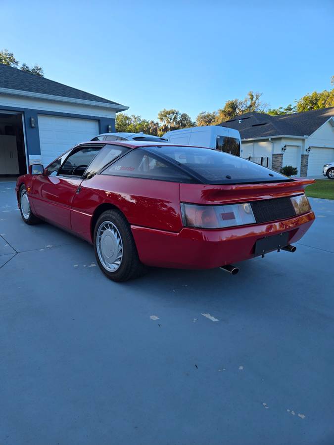 Renault-alpine-gta-1988-red-23