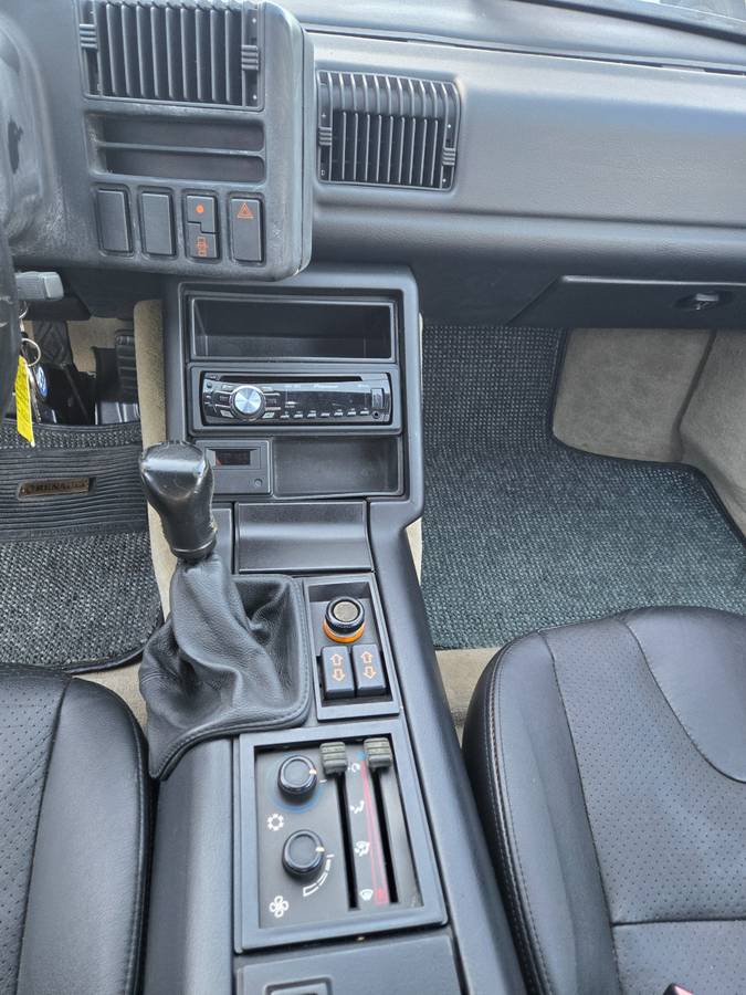 Renault-alpine-gta-1988-red-31