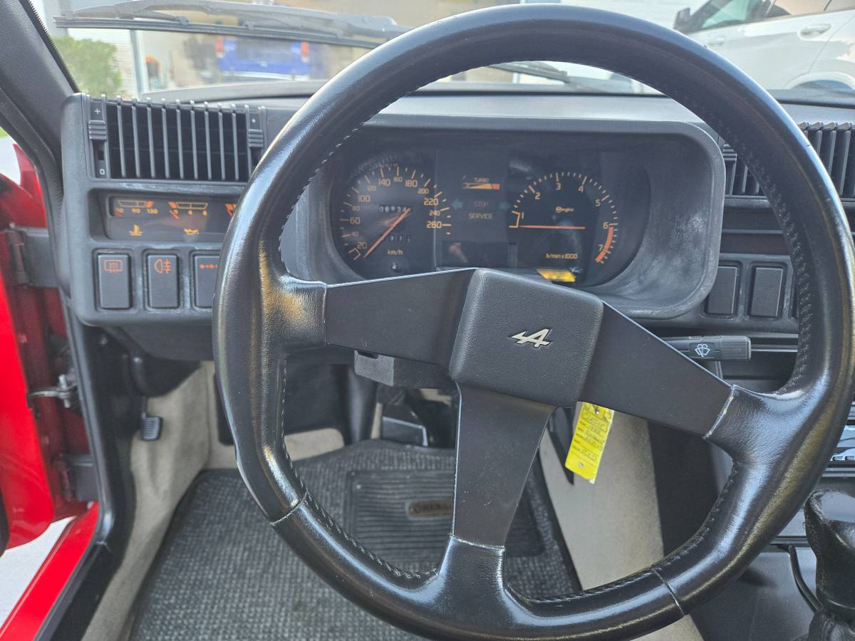 Renault-alpine-gta-1988-red-43