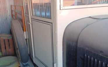 Reo-1-14-ton-truck-1926-custom-1