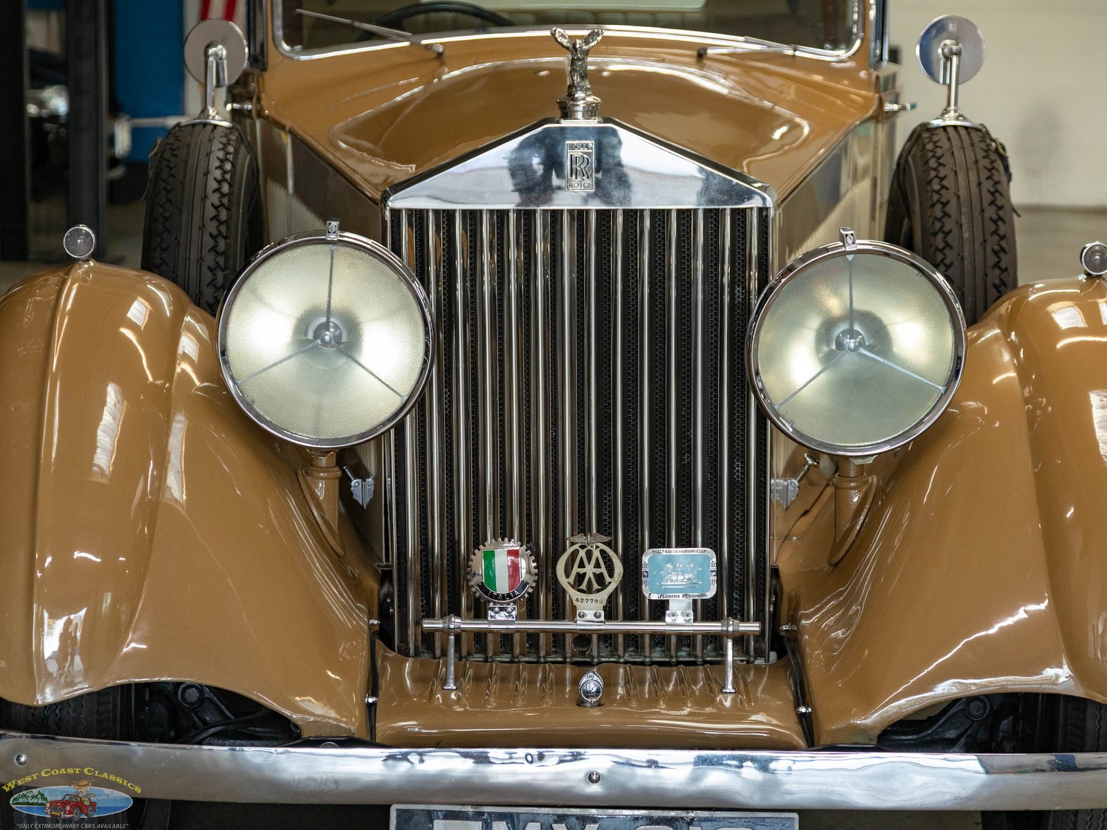 Rolls-Royce-2025-Coupe-by-Freestone-Webb-1935-2-Door-Coupe-15
