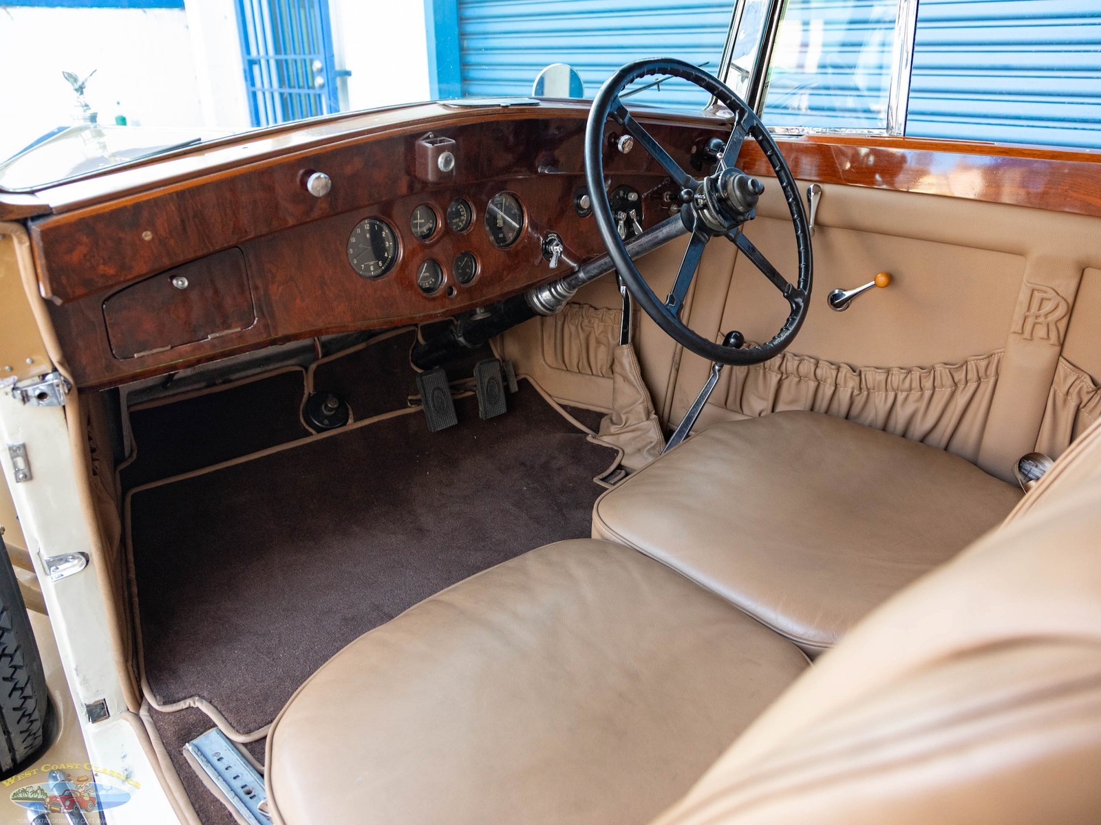 Rolls-Royce-2025-Coupe-by-Freestone-Webb-1935-2-Door-Coupe-31