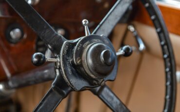 Rolls-Royce-2025-Coupe-by-Freestone-Webb-1935-2-Door-Coupe-36