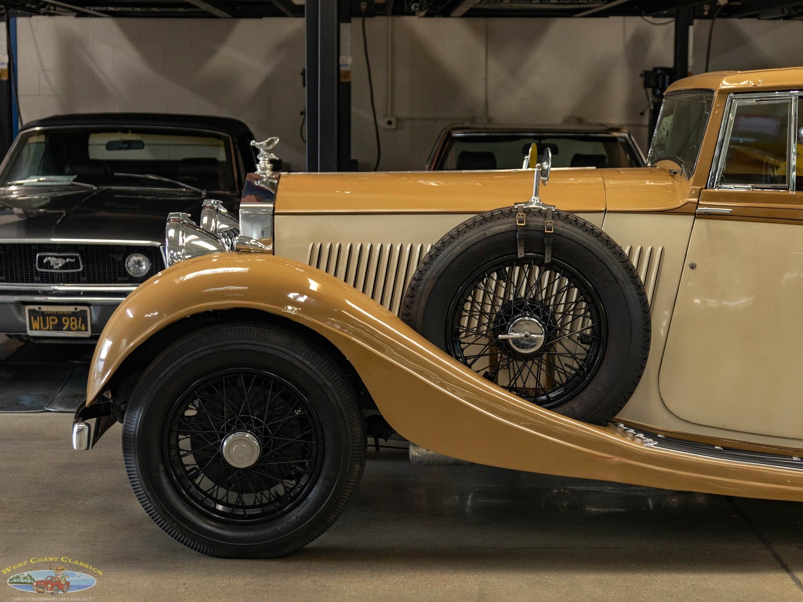 Rolls-Royce-2025-Coupe-by-Freestone-Webb-1935-2-Door-Coupe-4