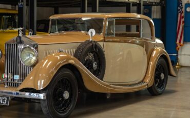 Rolls-Royce-2025-Coupe-by-Freestone-Webb-1935-2-Door-Coupe-9