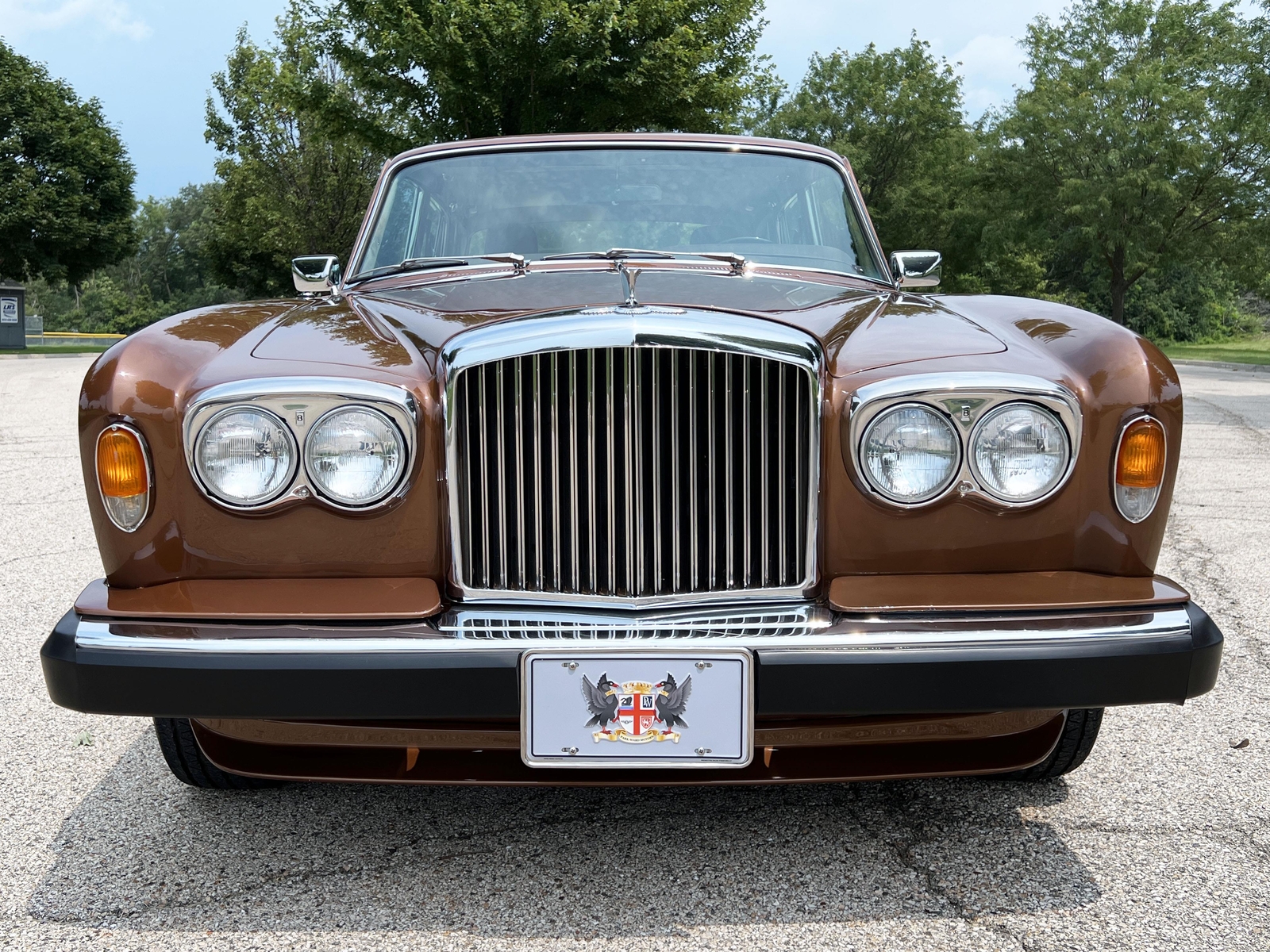 Rolls-Royce-Bentley-T2-1980-5