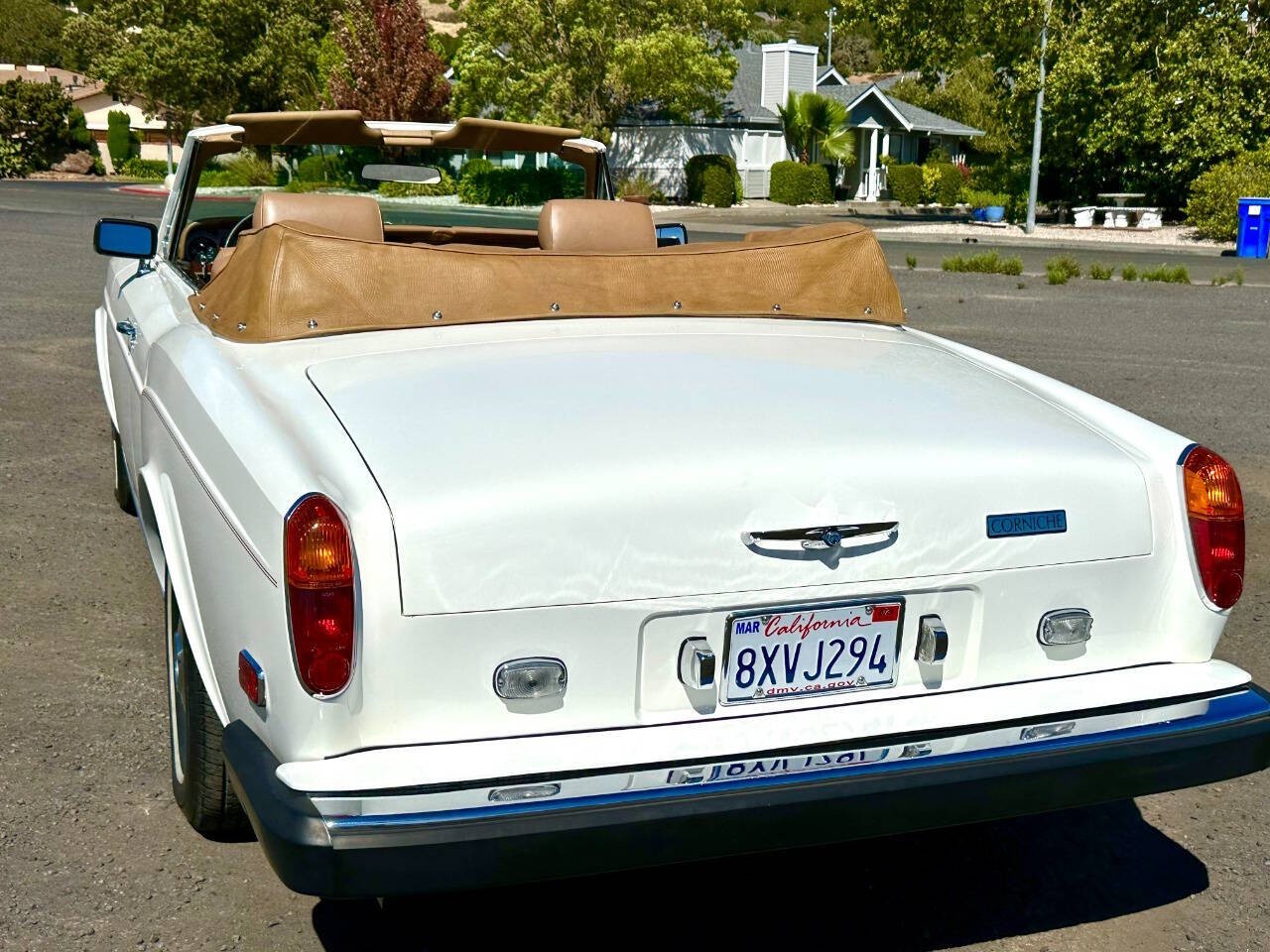 Rolls-Royce-Corniche-1976-Convertible-8