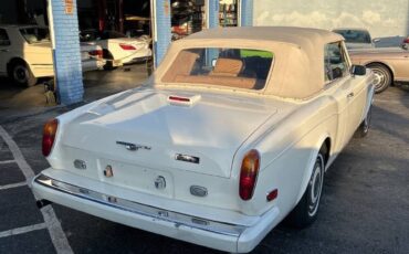 Rolls-Royce-Corniche-1980-Convertible-12
