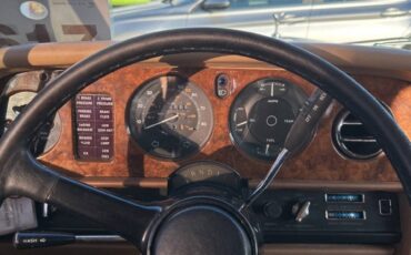 Rolls-Royce-Corniche-1980-Convertible-17