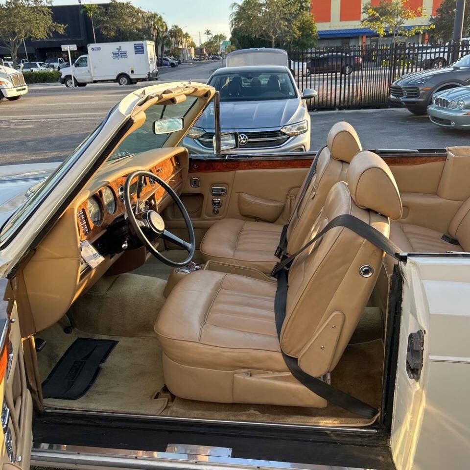 Rolls-Royce-Corniche-1980-Convertible-19
