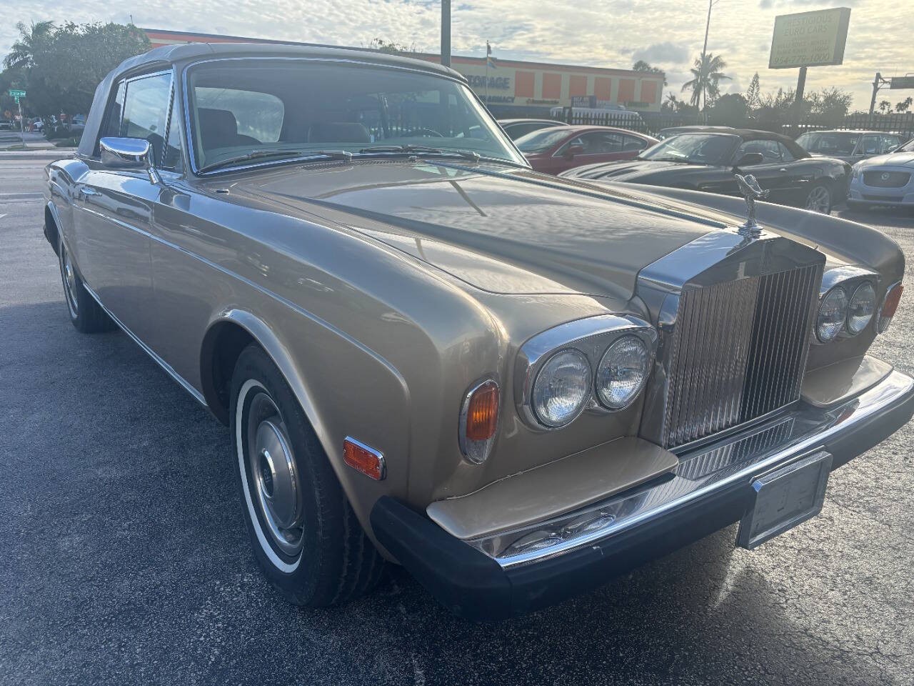Rolls-Royce-Corniche-1981-Convertible-1