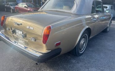 Rolls-Royce-Corniche-1981-Convertible-4