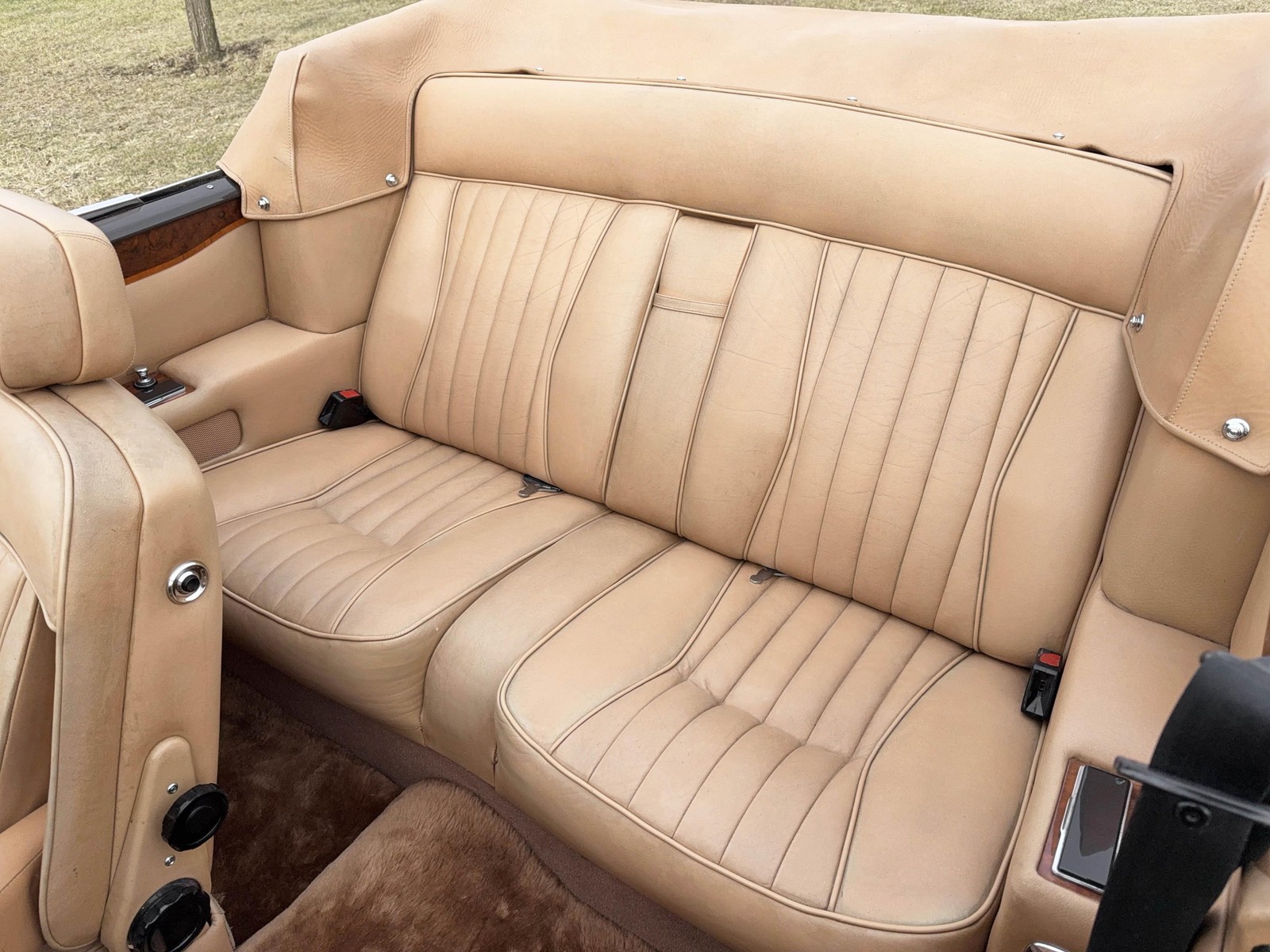 Rolls-Royce-Corniche-1985-27