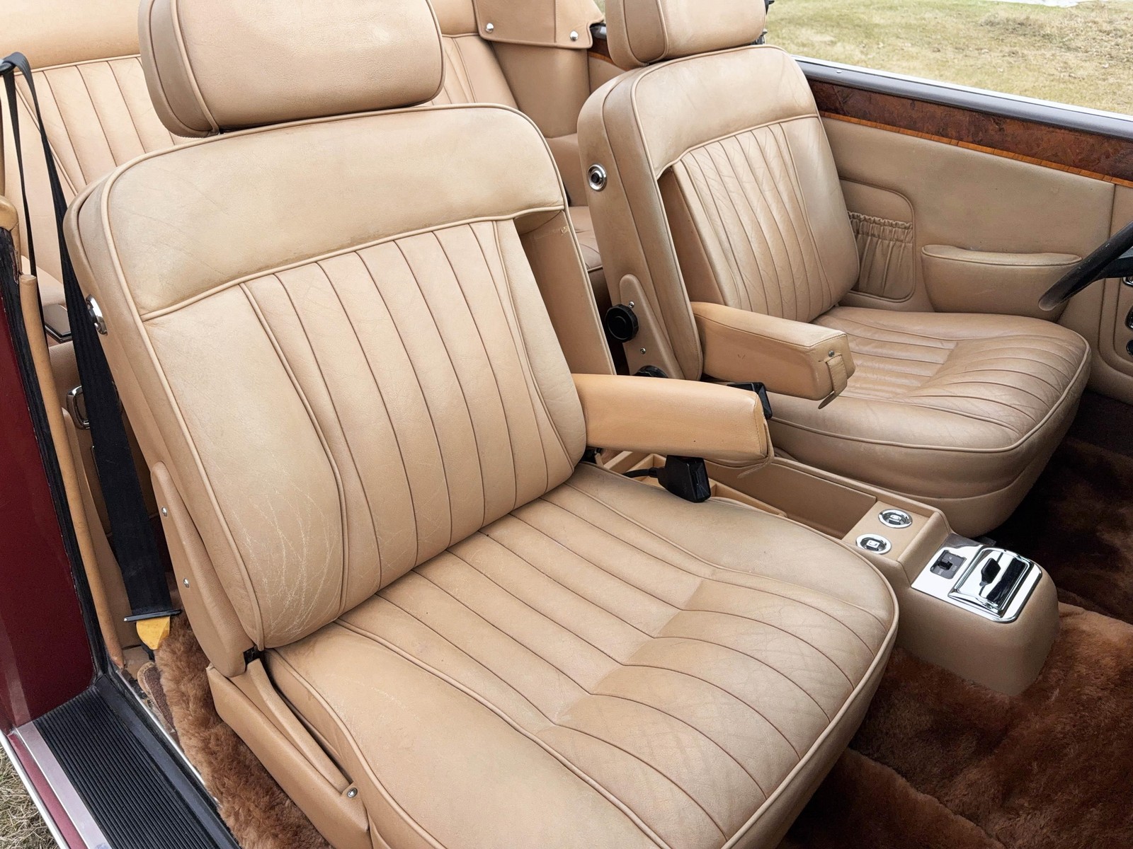 Rolls-Royce-Corniche-1985-31