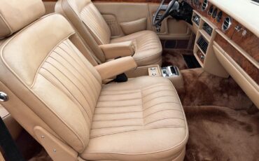 Rolls-Royce-Corniche-1985-32