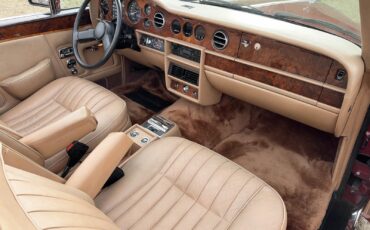 Rolls-Royce-Corniche-1985-33