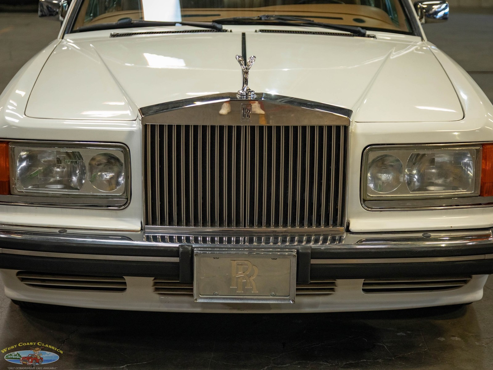 Rolls-Royce-Flying-Spur-1995-Sedan-15