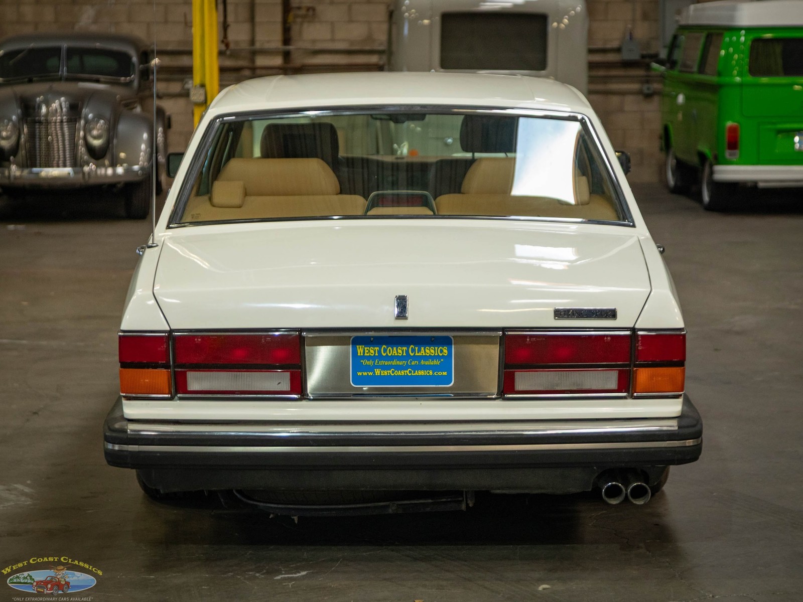 Rolls-Royce-Flying-Spur-1995-Sedan-17