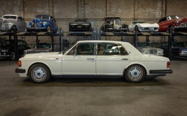 Rolls-Royce-Flying-Spur-1995-Sedan-2