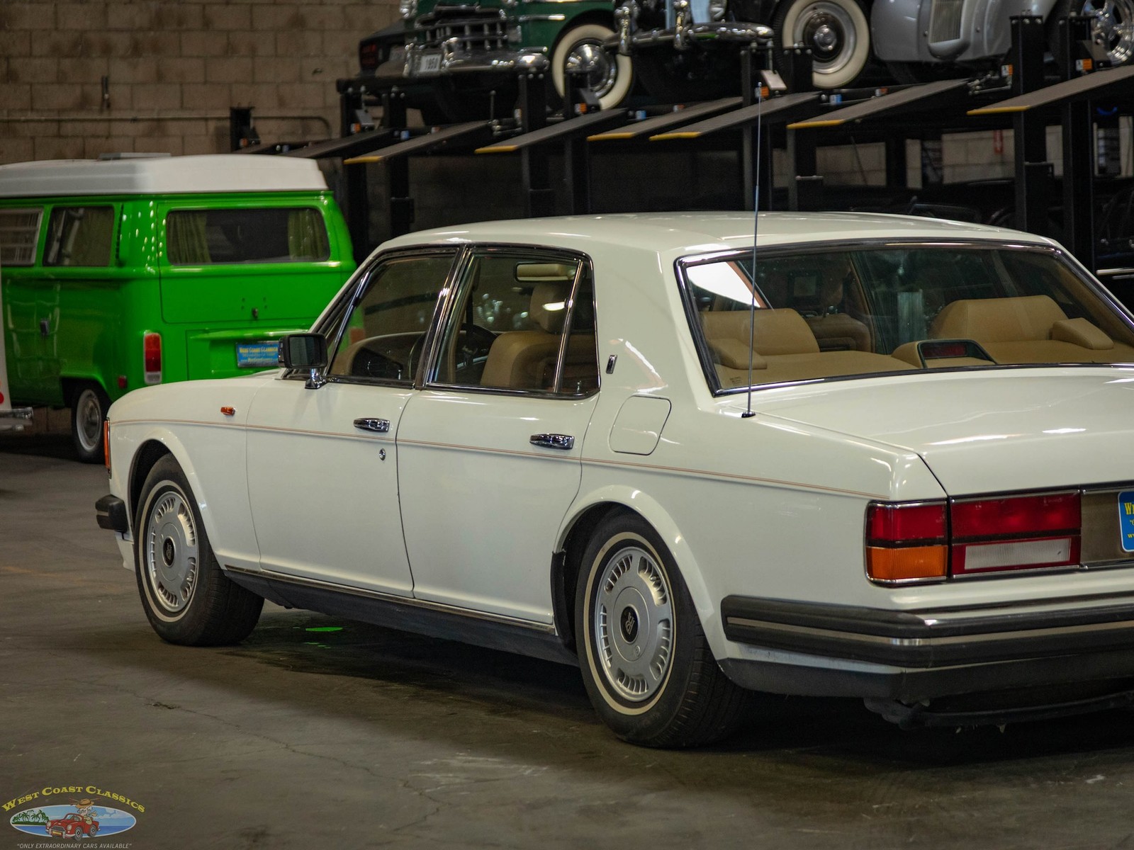 Rolls-Royce-Flying-Spur-1995-Sedan-22