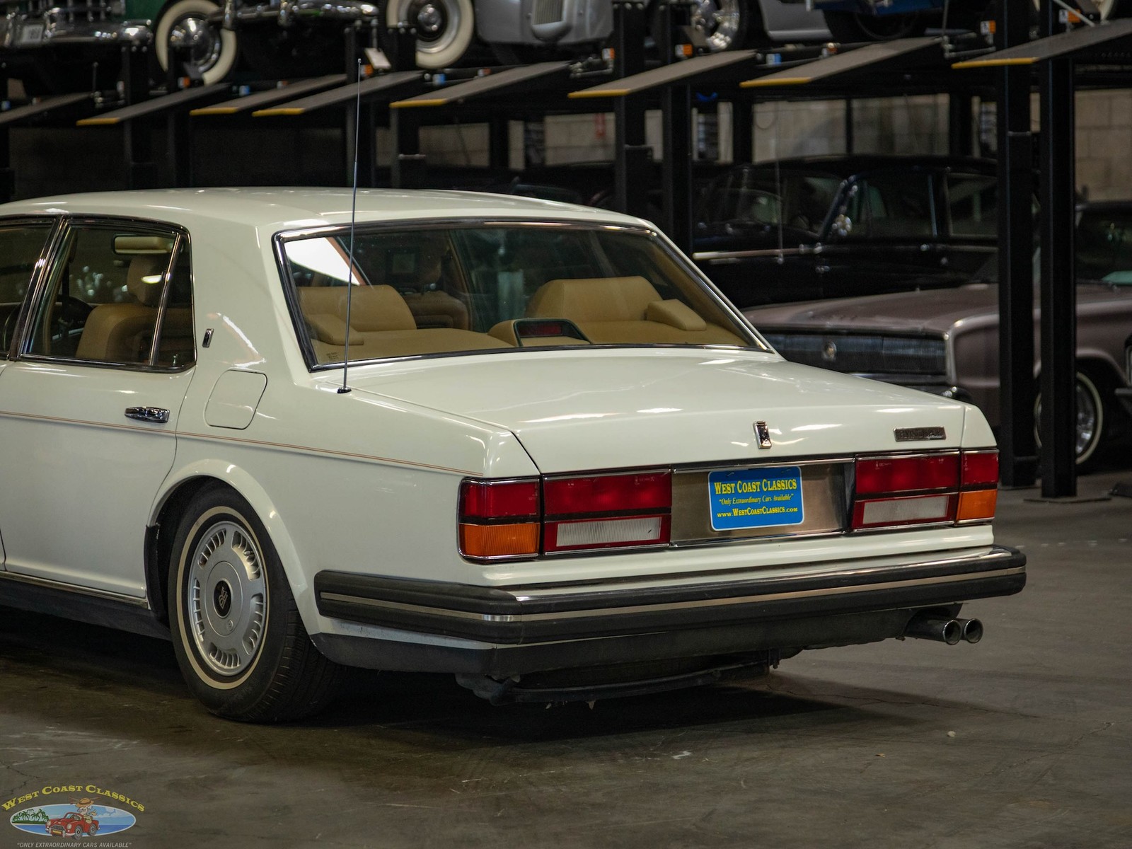 Rolls-Royce-Flying-Spur-1995-Sedan-23