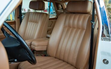 Rolls-Royce-Flying-Spur-1995-Sedan-27