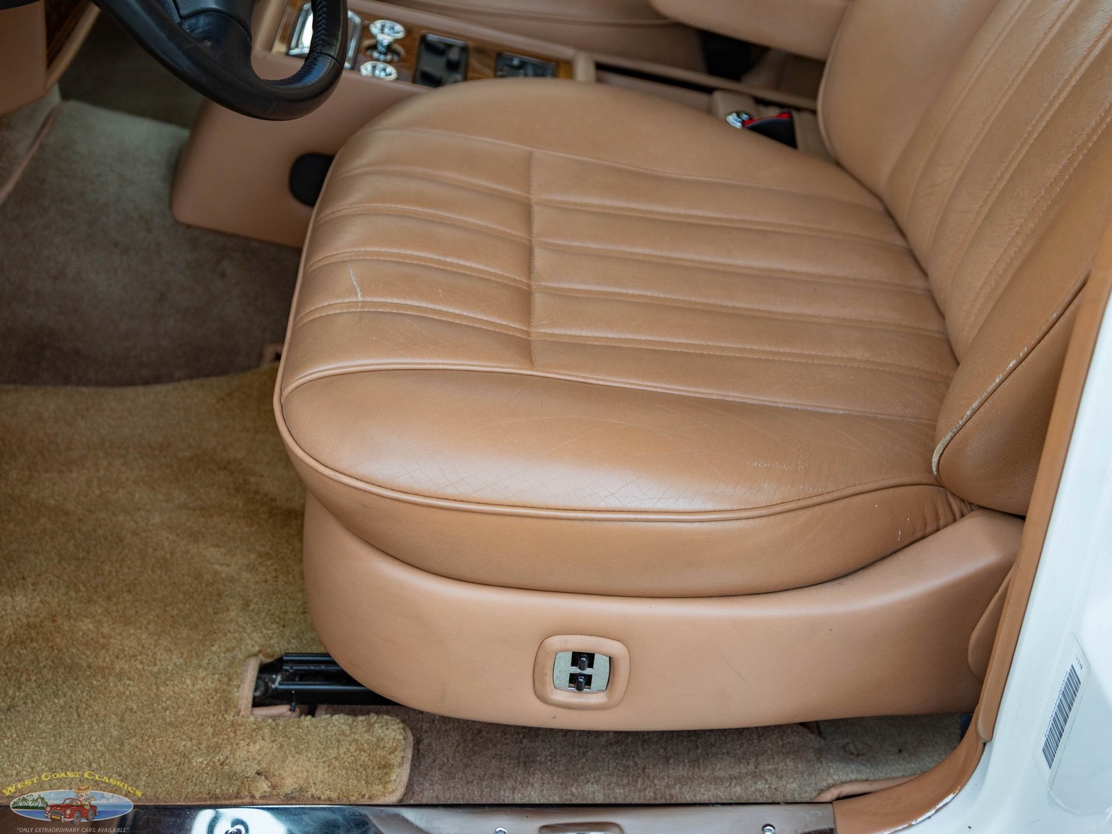 Rolls-Royce-Flying-Spur-1995-Sedan-31