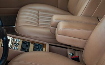 Rolls-Royce-Flying-Spur-1995-Sedan-32