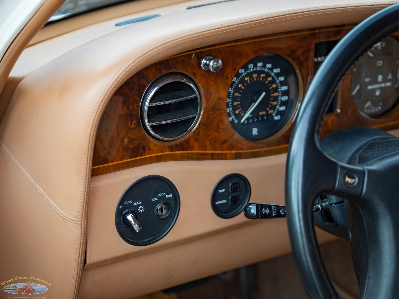 Rolls-Royce-Flying-Spur-1995-Sedan-36