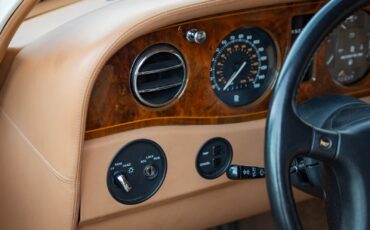 Rolls-Royce-Flying-Spur-1995-Sedan-36