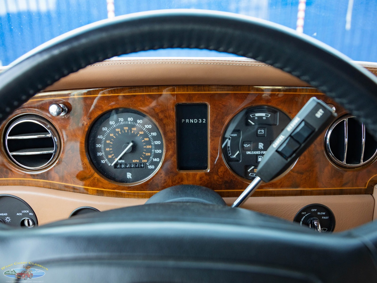 Rolls-Royce-Flying-Spur-1995-Sedan-37