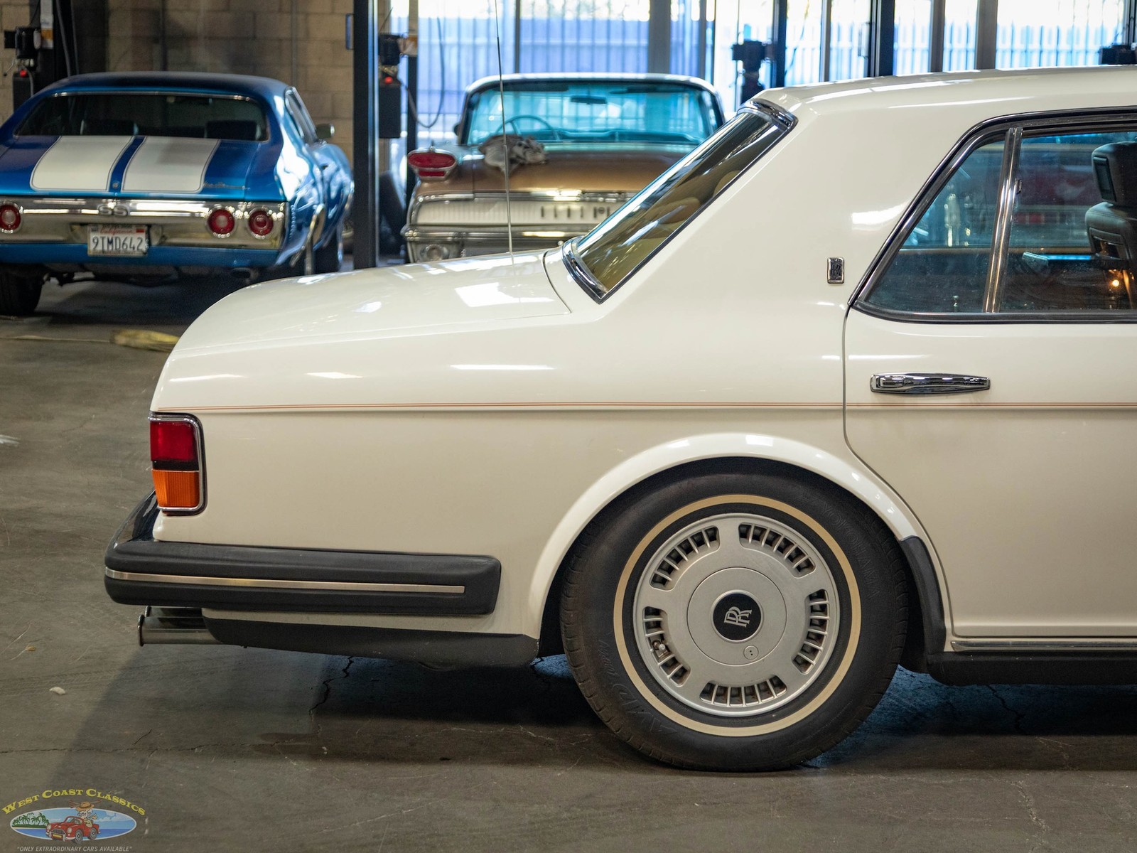 Rolls-Royce-Flying-Spur-1995-Sedan-4