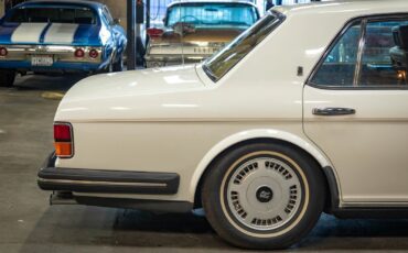 Rolls-Royce-Flying-Spur-1995-Sedan-4