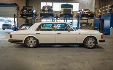 Rolls-Royce-Flying-Spur-1995-Sedan-6