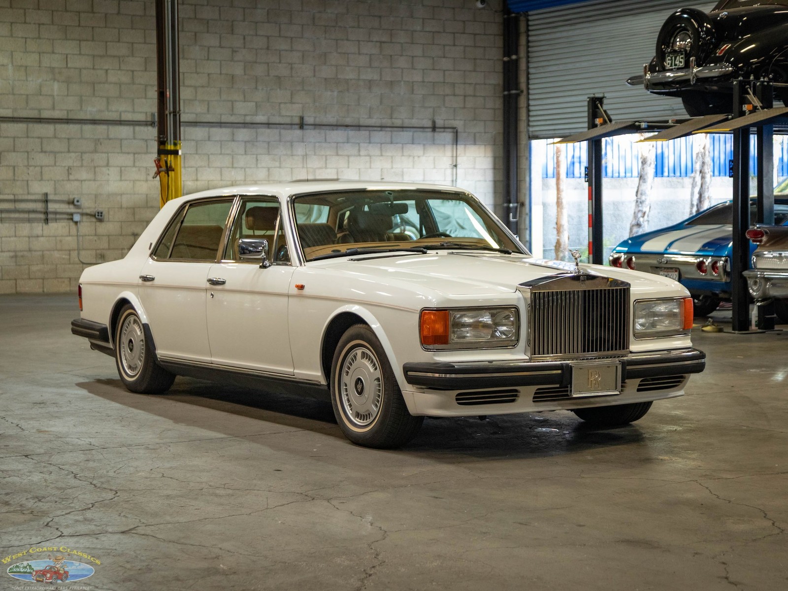 Rolls-Royce-Flying-Spur-1995-Sedan-8