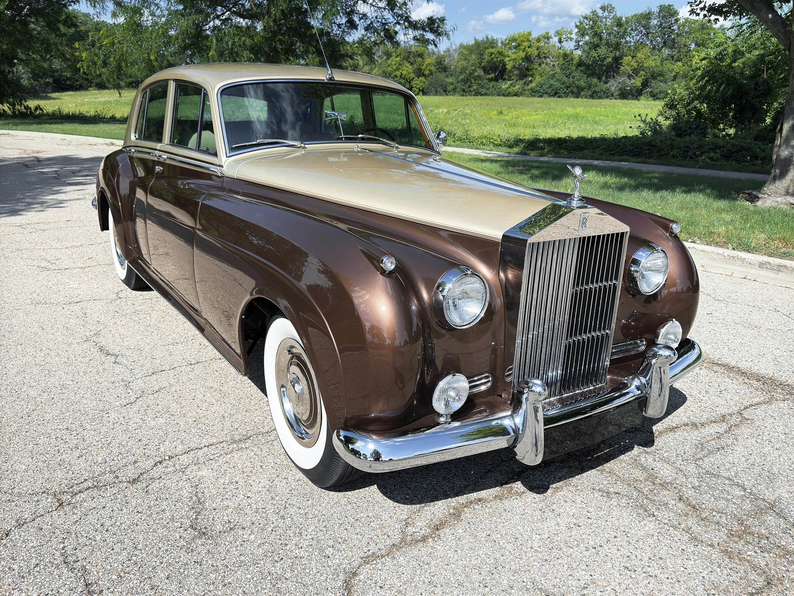 Rolls-Royce-Silver-Cloud-1959-1