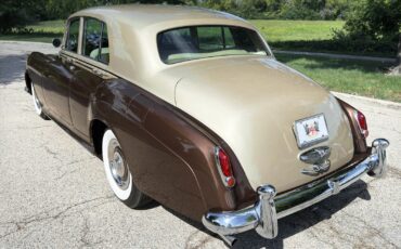 Rolls-Royce-Silver-Cloud-1959-10