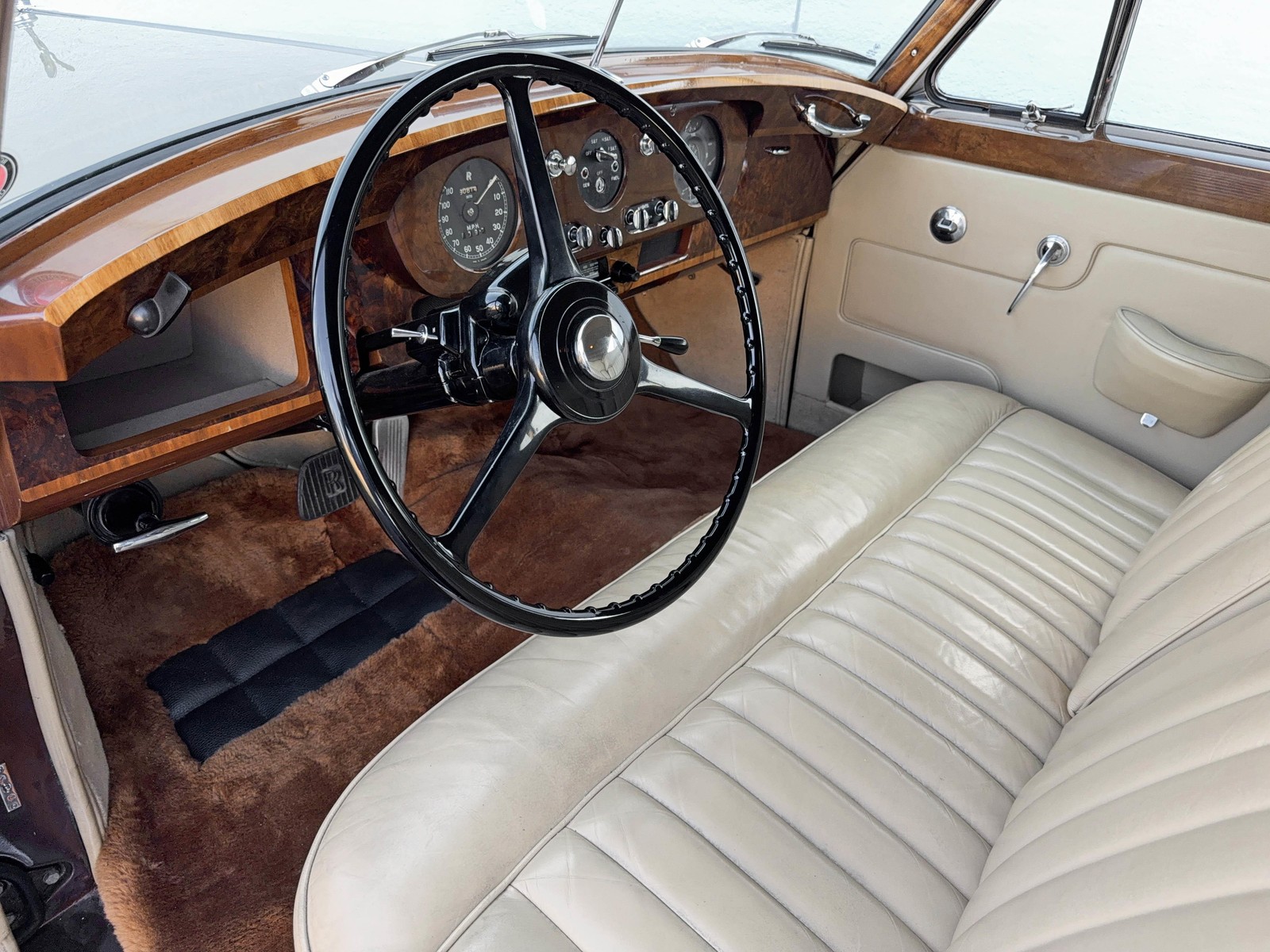 Rolls-Royce-Silver-Cloud-1959-19