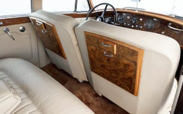 Rolls-Royce-Silver-Cloud-1959-26