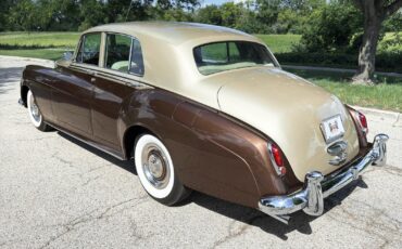 Rolls-Royce-Silver-Cloud-1959-9
