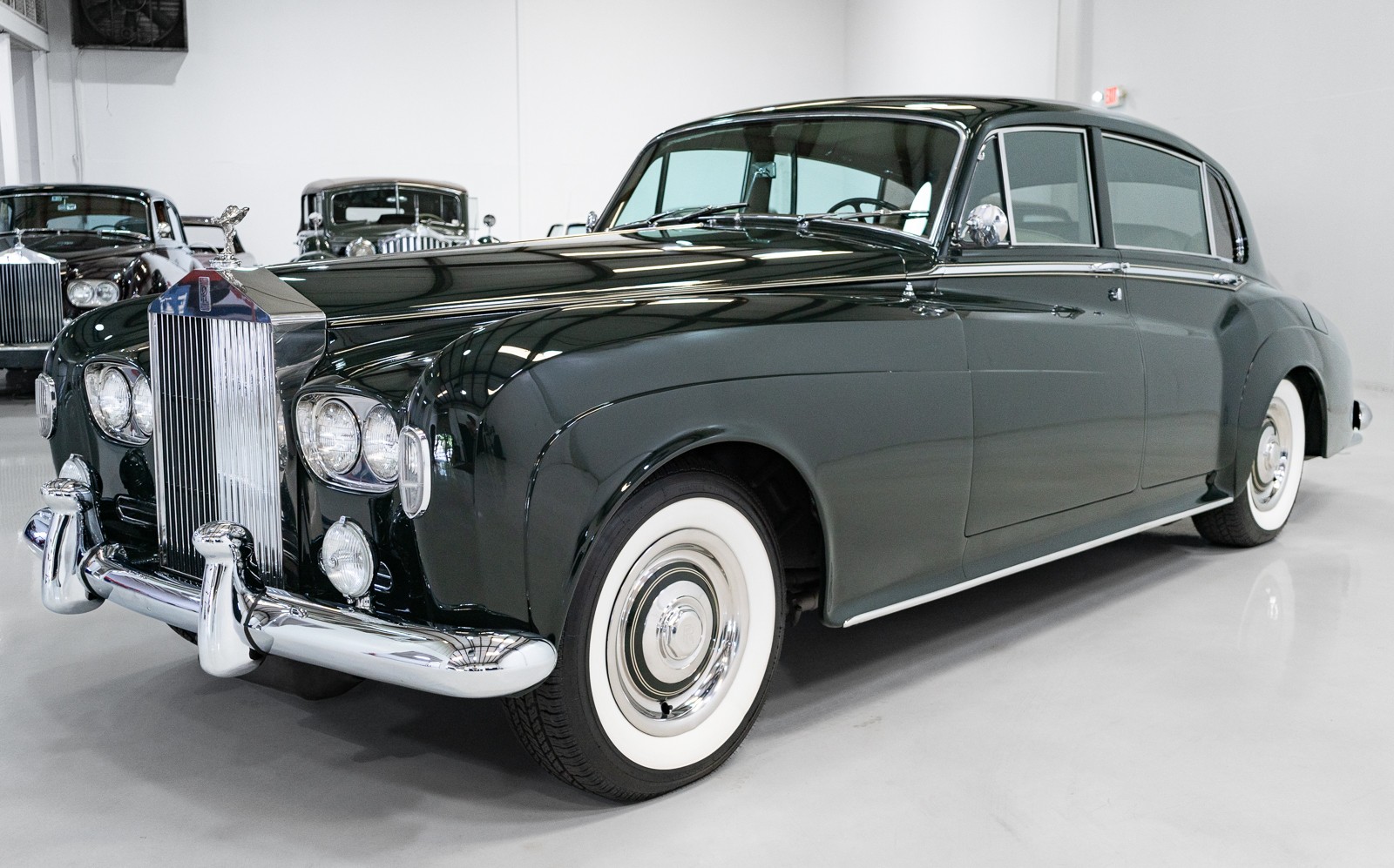 Rolls-Royce-Silver-Cloud-1963-Saloon-1