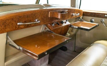 Rolls-Royce-Silver-Cloud-1963-Saloon-17