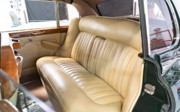 Rolls-Royce-Silver-Cloud-1963-Saloon-18