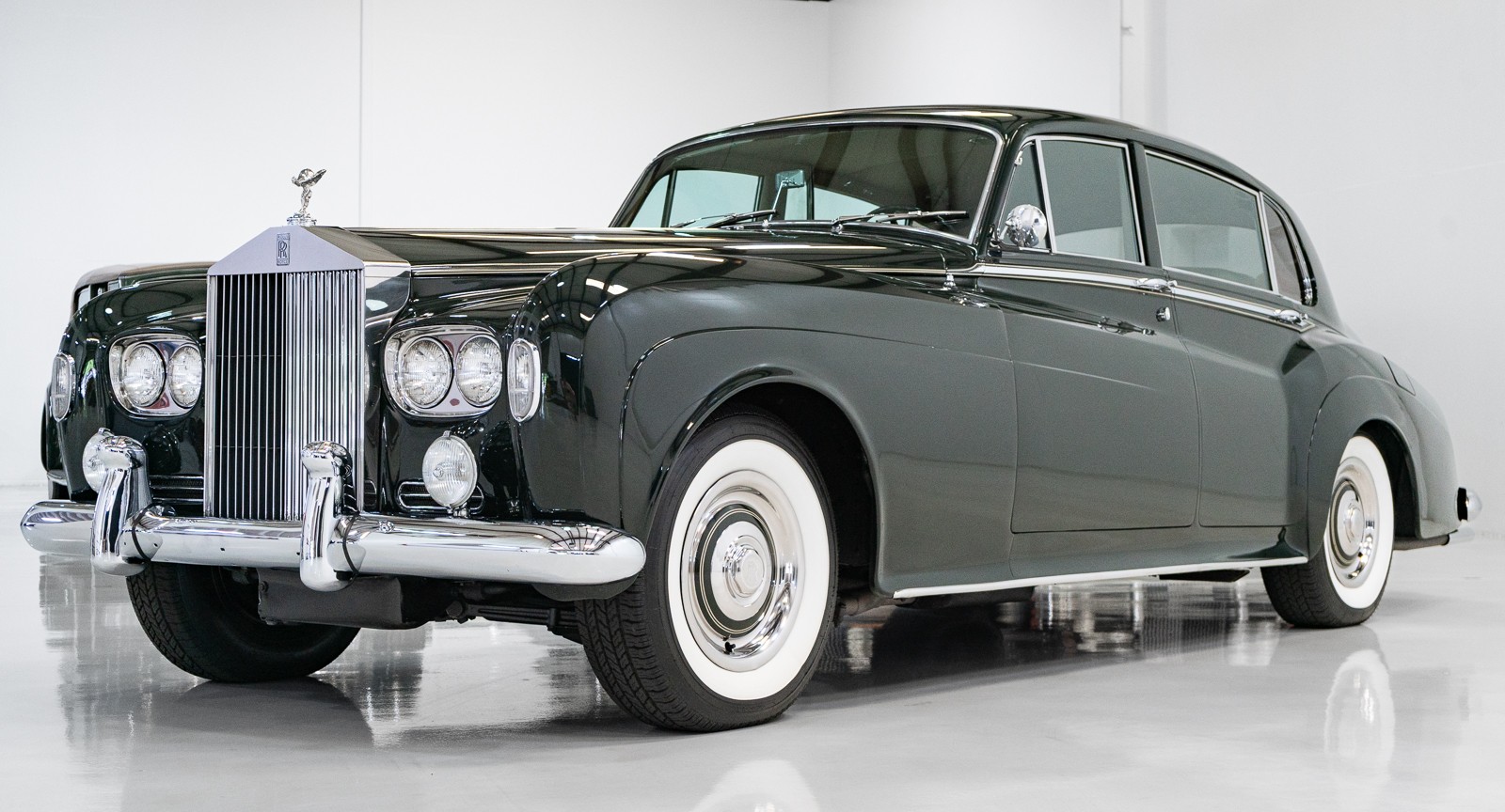 Rolls-Royce-Silver-Cloud-1963-Saloon-8