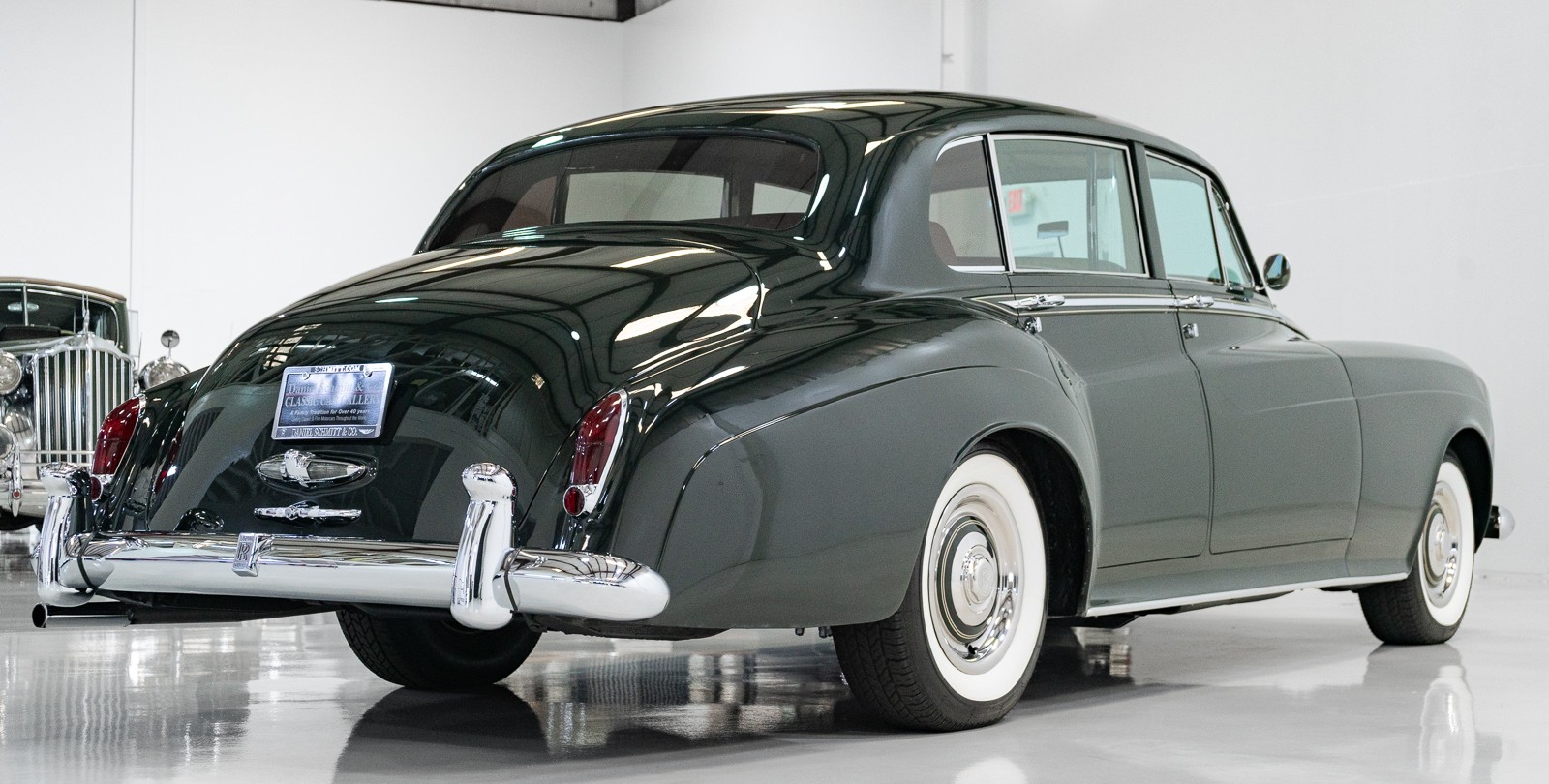 Rolls-Royce-Silver-Cloud-1963-Saloon-9