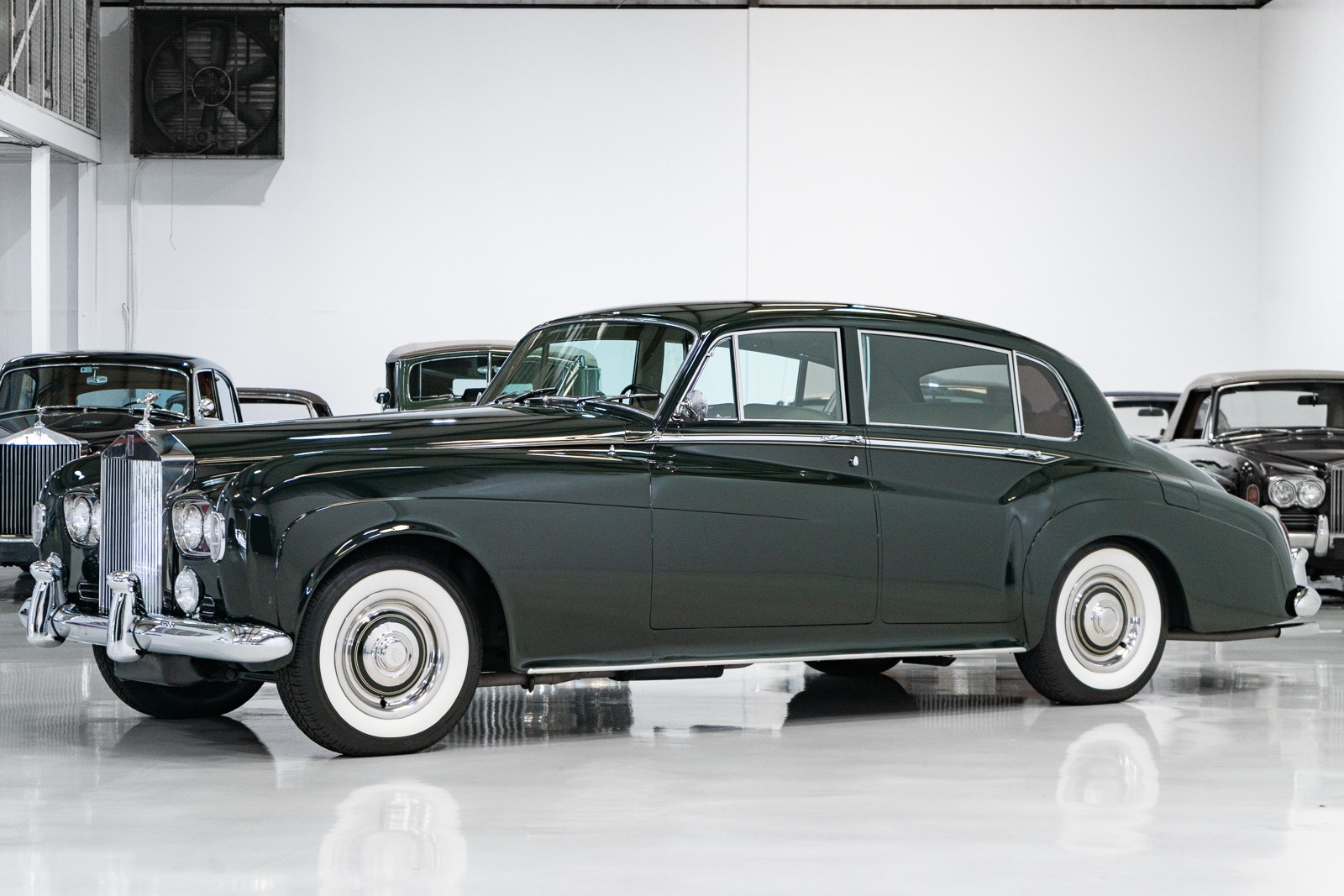 Rolls-Royce-Silver-Cloud-1963-Saloon