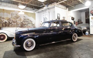 Rolls-Royce-Silver-Cloud-1964-Sedan-1