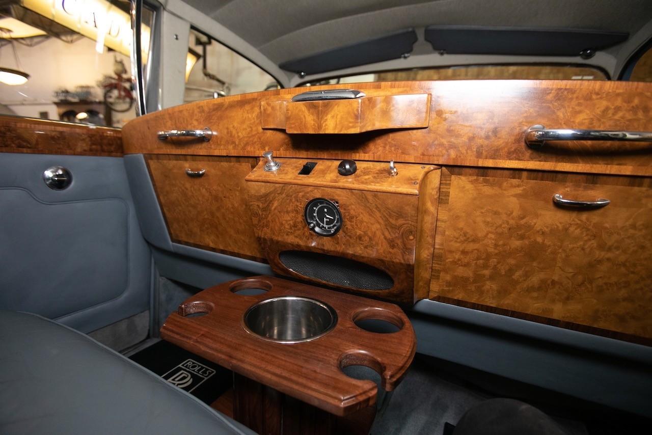 Rolls-Royce-Silver-Cloud-1964-Sedan-15