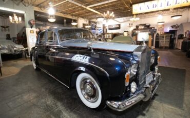 Rolls-Royce-Silver-Cloud-1964-Sedan