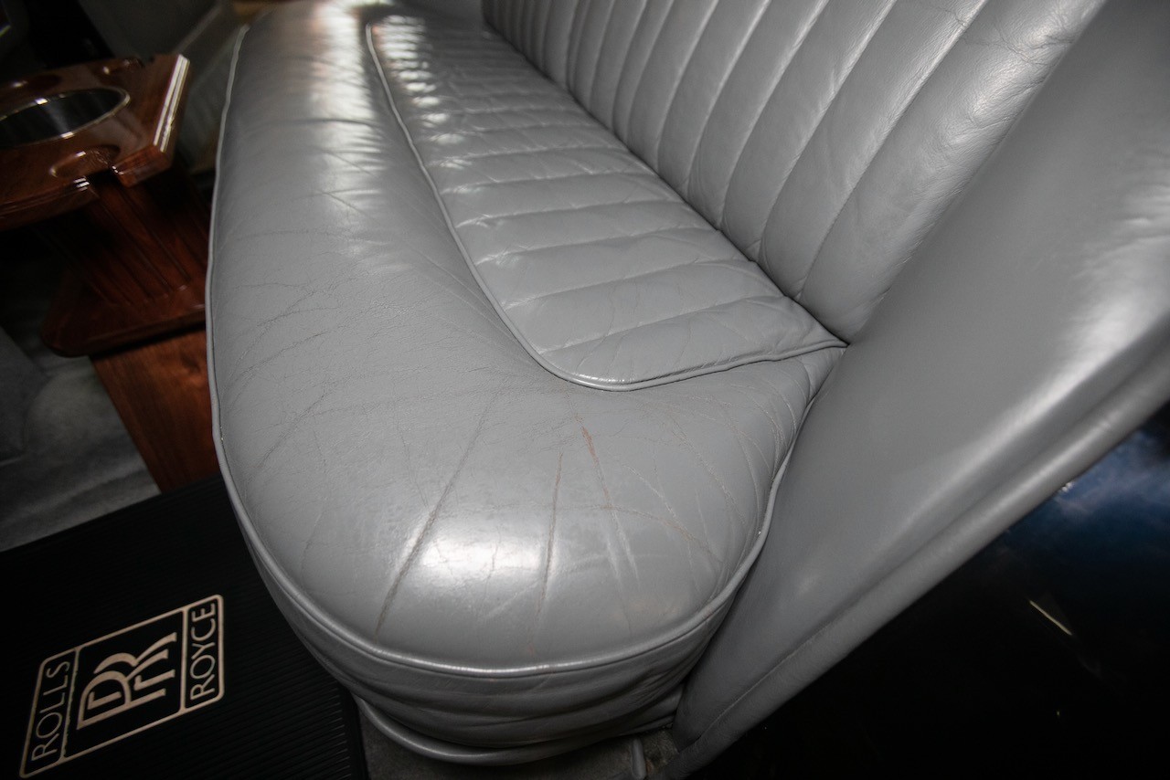 Rolls-Royce-Silver-Cloud-1964-Sedan-7